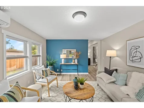 7475 SW 52nd Avenue Portland OR 97219