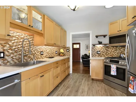 1755 NE Bell Drive Portland OR 97220