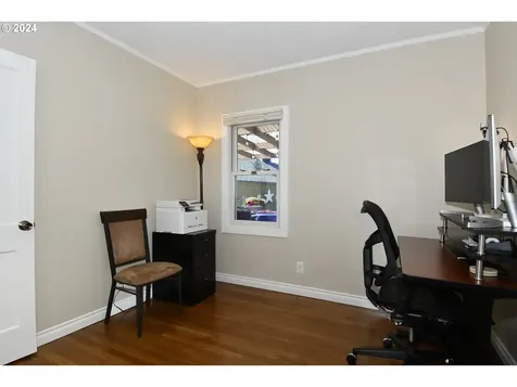 1755 NE Bell Drive Portland OR 97220