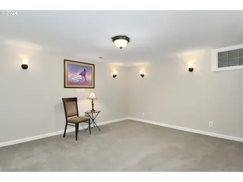 1755 NE Bell Drive Portland OR 97220
