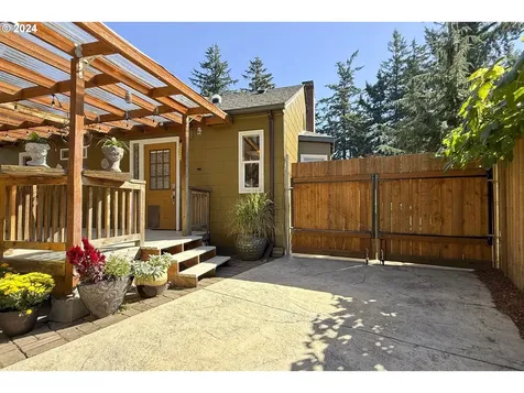 1755 NE Bell Drive Portland OR 97220