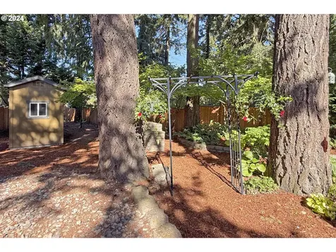 1755 NE Bell Drive Portland OR 97220