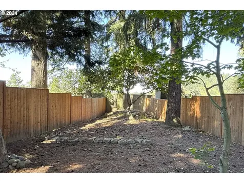 1755 NE Bell Drive Portland OR 97220