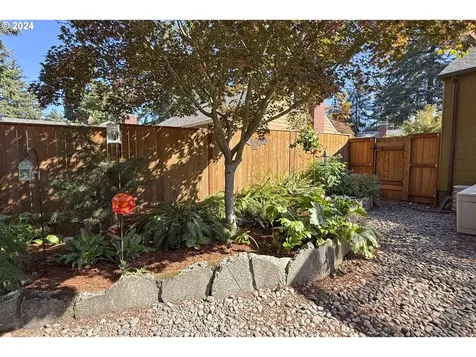 1755 NE Bell Drive Portland OR 97220