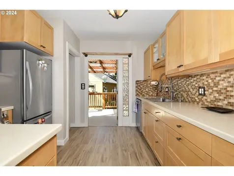 1755 NE Bell Drive Portland OR 97220