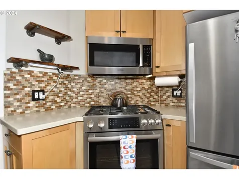 1755 NE Bell Drive Portland OR 97220