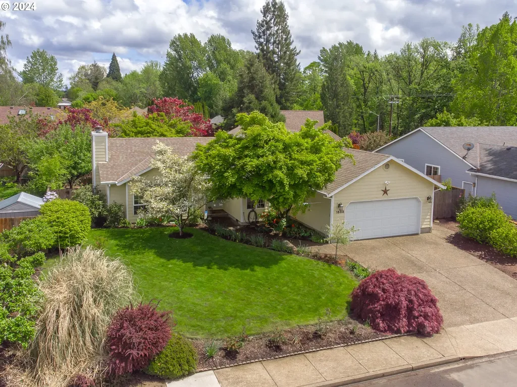 1688 Sw Goucher Street Mcminnville OR 97128