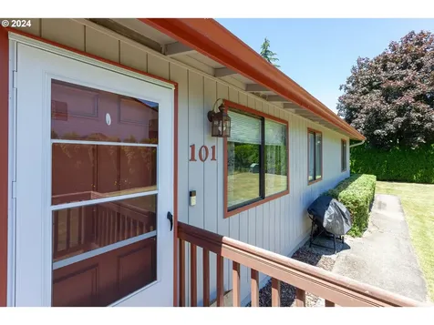 91 Dogwood Street Carson WA 98610