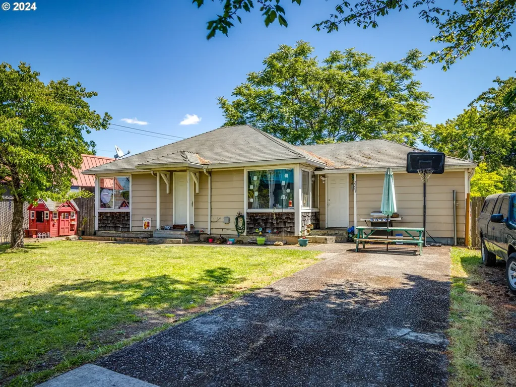 2203 Norris Road Vancouver WA 98661