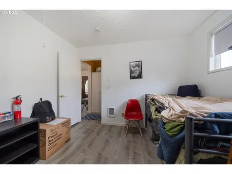 7822 Se Washington Street Portland OR 97215
