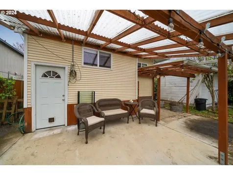 7822 Se Washington Street Portland OR 97215