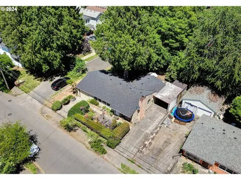 8359 N Swenson Street Portland OR 97203
