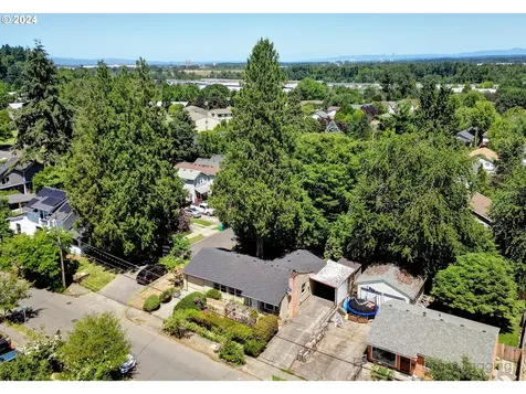 8359 N Swenson Street Portland OR 97203