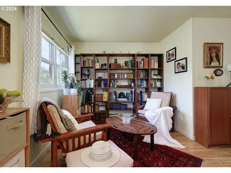 8359 N Swenson Street Portland OR 97203