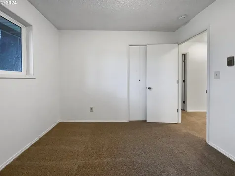8900 Mount Rainier Drive Vancouver WA 98664