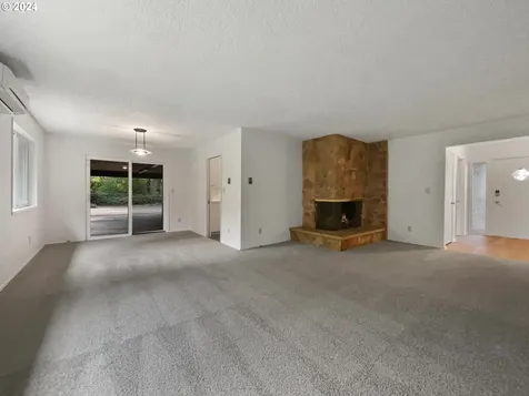 8900 Mount Rainier Drive Vancouver WA 98664