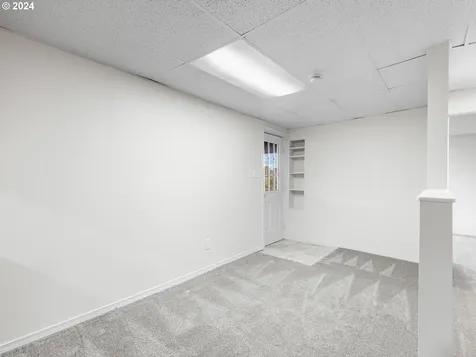 705 E Exeter Street Gladstone OR 97027