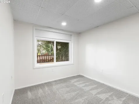 705 E Exeter Street Gladstone OR 97027