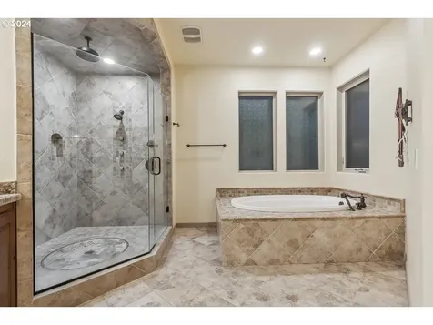 20588 S Monpano Overlook Drive Oregon City OR 97045