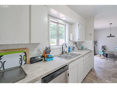 82 Dalen Street Carson WA 98610