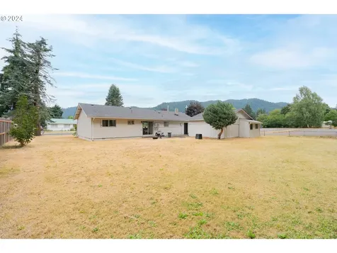 82 Dalen Street Carson WA 98610