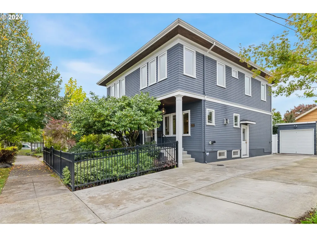 3723 NE Cesar E Chavez Boulevard Portland OR 97212