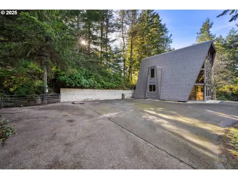 69140 Sharp Road North Bend OR 97459