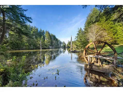69140 Sharp Road North Bend OR 97459