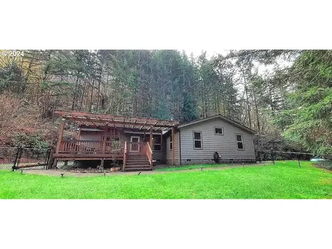 11882 E Mapleton Road Mapleton OR 97453