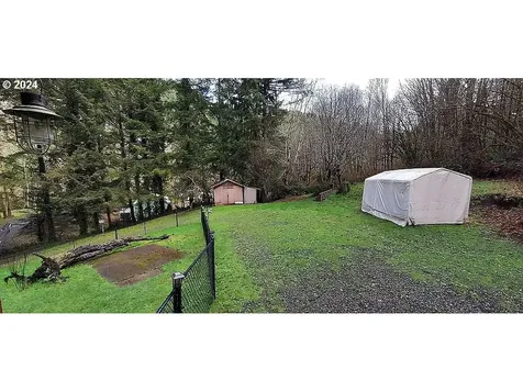 11882 E Mapleton Road Mapleton OR 97453