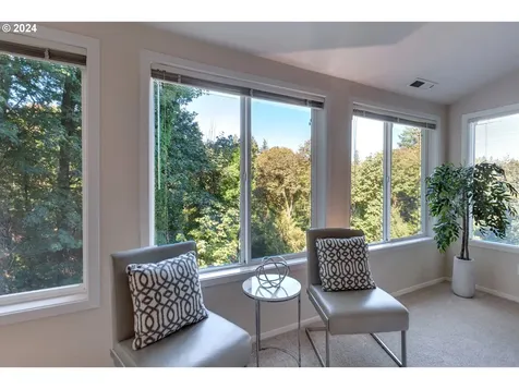 3226 SW Upper Drive Portland OR 97201