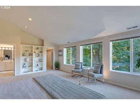 3226 SW Upper Drive Portland OR 97201