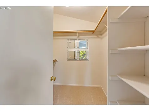 3226 SW Upper Drive Portland OR 97201