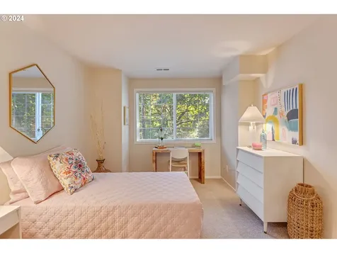 3226 SW Upper Drive Portland OR 97201