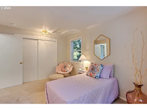3226 SW Upper Drive Portland OR 97201