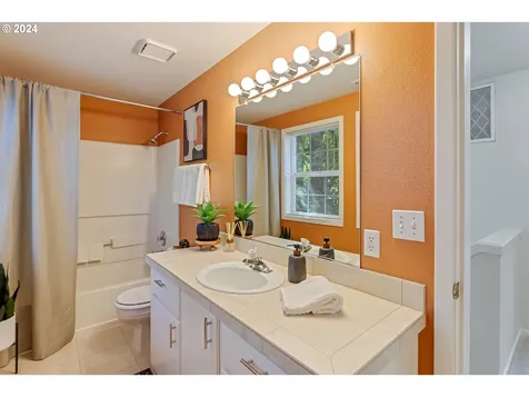 3226 SW Upper Drive Portland OR 97201