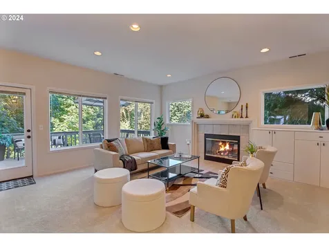 3226 SW Upper Drive Portland OR 97201