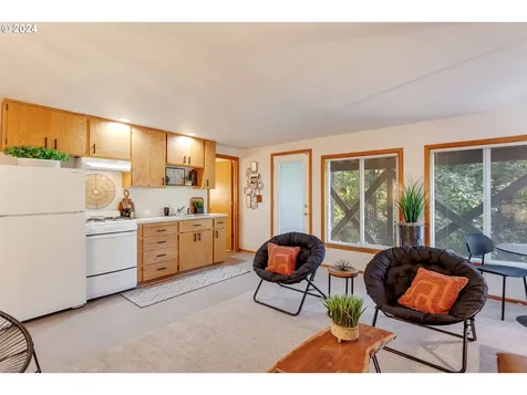 3226 SW Upper Drive Portland OR 97201