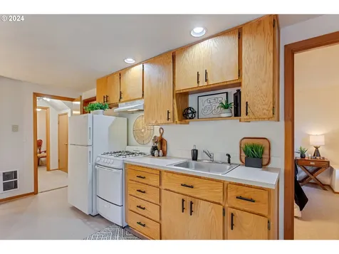 3226 SW Upper Drive Portland OR 97201