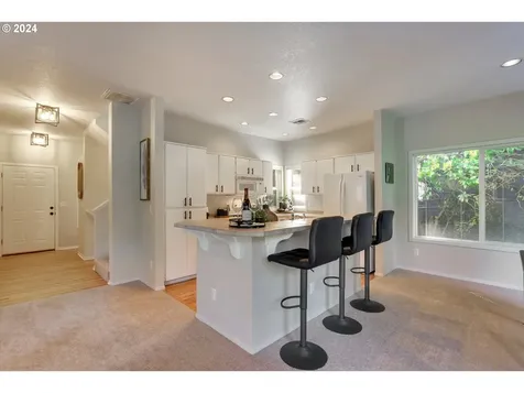 3226 SW Upper Drive Portland OR 97201