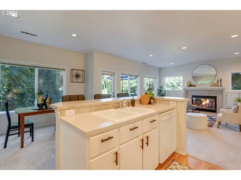 3226 SW Upper Drive Portland OR 97201