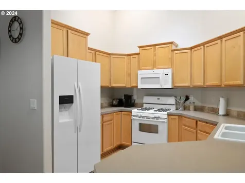 667 NW Cypress Street Mcminnville OR 97128