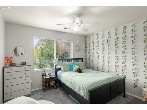 3708 E Grand Oak Drive Newberg OR 97132