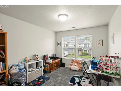 3708 E Grand Oak Drive Newberg OR 97132