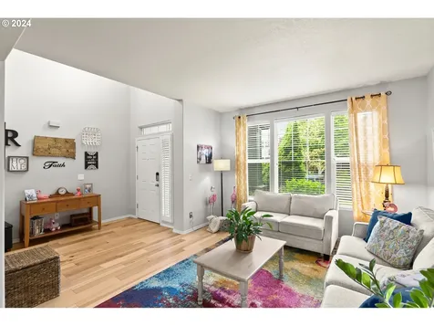 3708 E Grand Oak Drive Newberg OR 97132