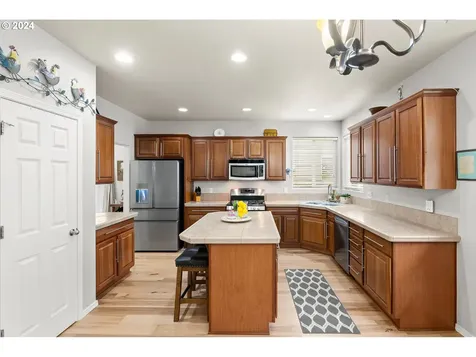 3708 E Grand Oak Drive Newberg OR 97132