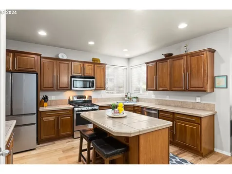 3708 E Grand Oak Drive Newberg OR 97132