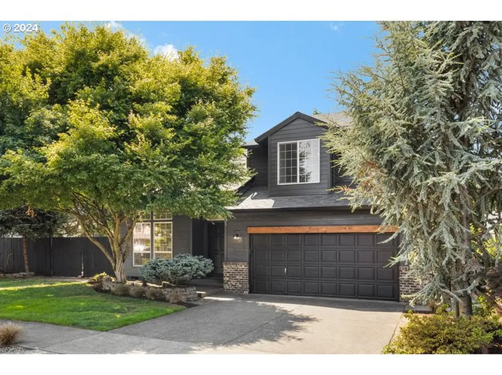 2061 Se 61st Drive Hillsboro OR 97123