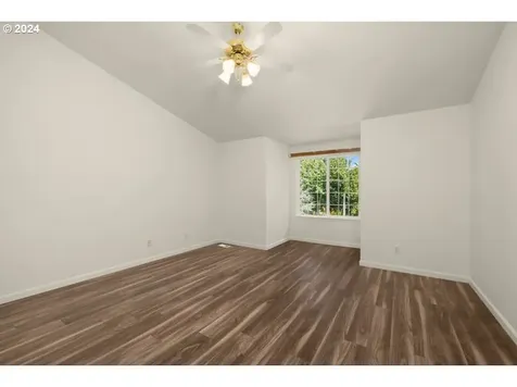 2061 Se 61st Drive Hillsboro OR 97123