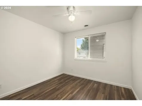 2061 Se 61st Drive Hillsboro OR 97123